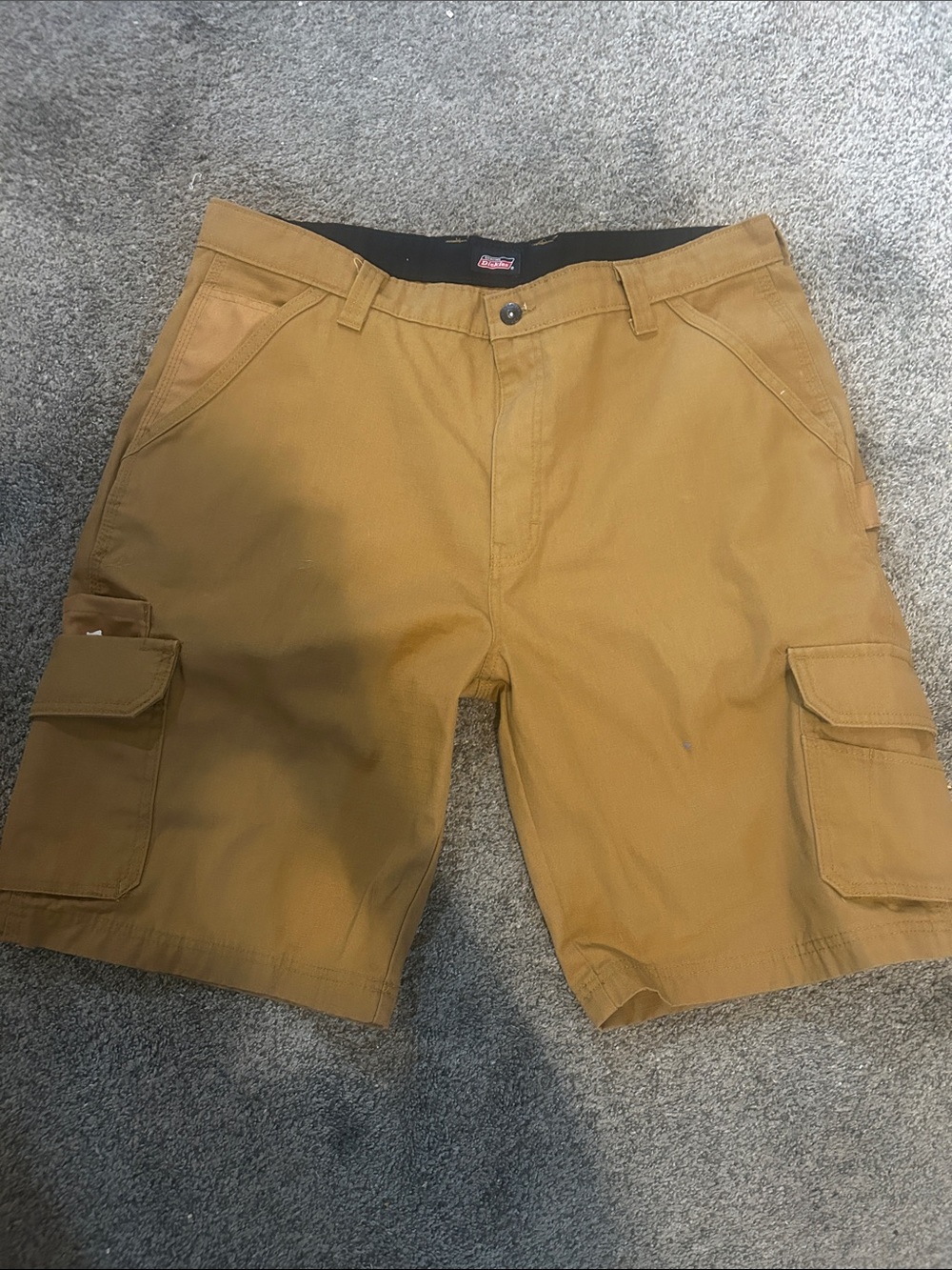Dickies Men's Cargo Shorts in Caramel Brown